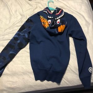 Men’s bape hoodie size small